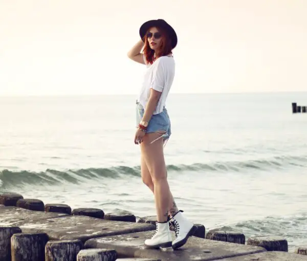 5-white-combat-boots-with-distressed-denim-shorts-and-white-tee