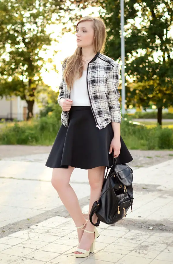 6-classic-print-jacket-with-modern-outfit