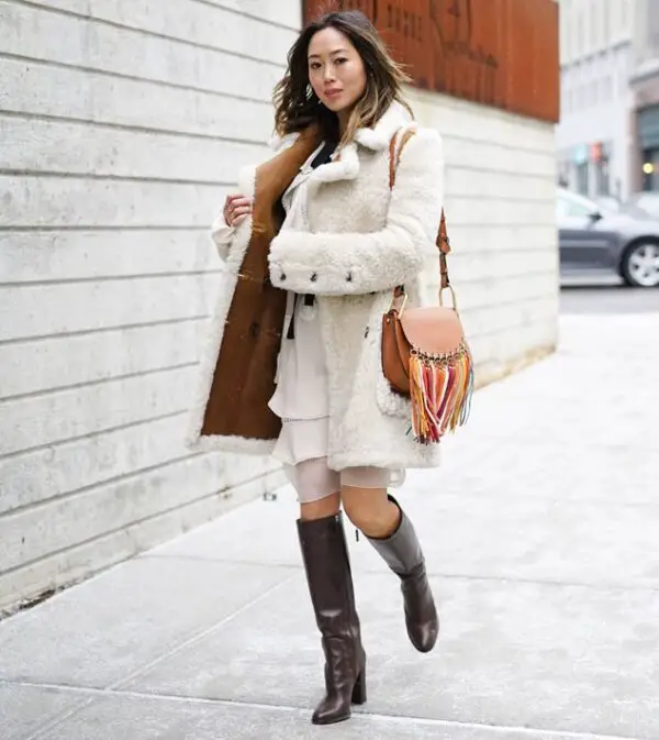 6-cozy-petite-outfit-with-fringed-bag-1