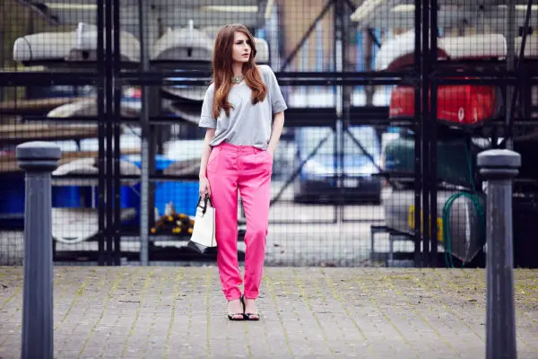 6-pink-pants-with-basic-tee