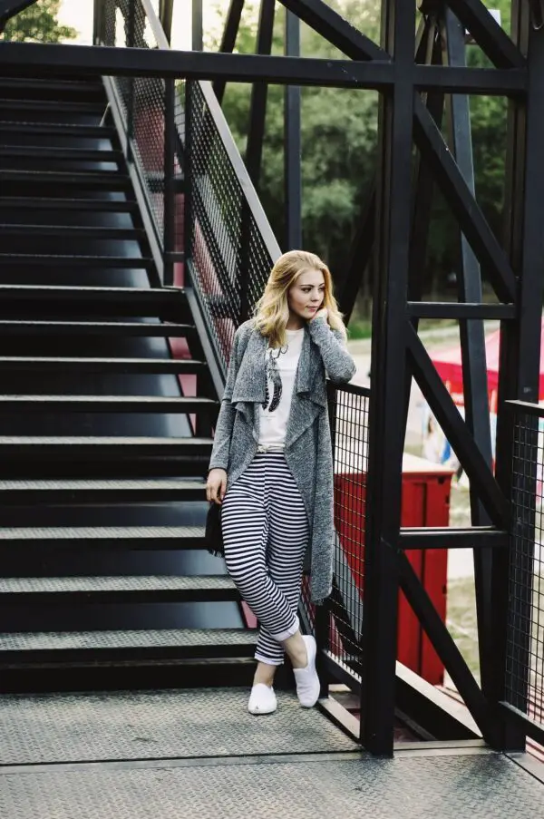 6-striped-jogger-pants-with-cardigan