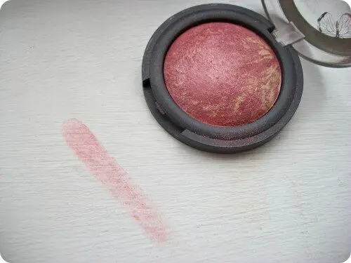 accessorize-merged-baked-blusher-06-scandal-4-500x375-1