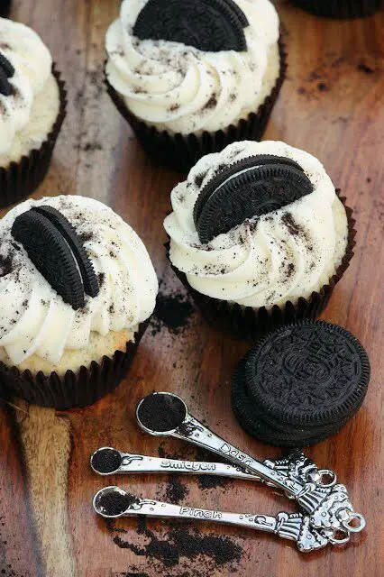 cookies-and-cream-cupcakes