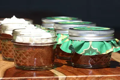 irish-cream-cupcakes-in-jars