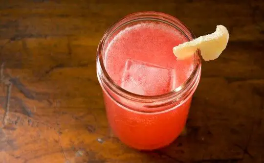 orange-ginger-rum-cocktail