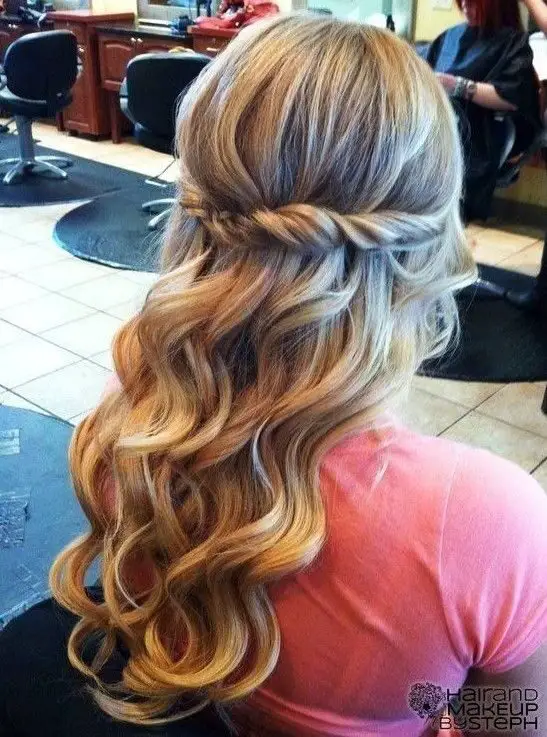 twist-and-curled-hair-for-prom