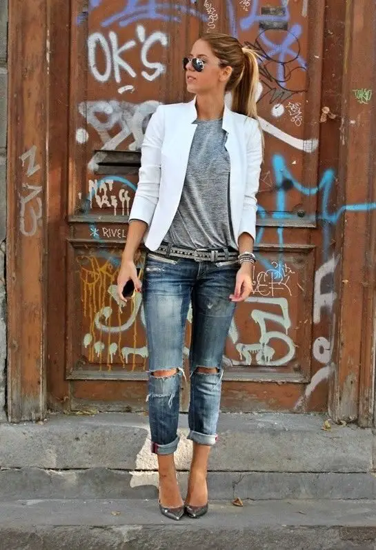 blazer-shirt-and-jeans