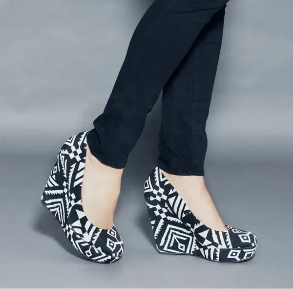 bnw-tribal-shoes