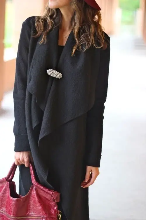 brooch-on-the-jacket