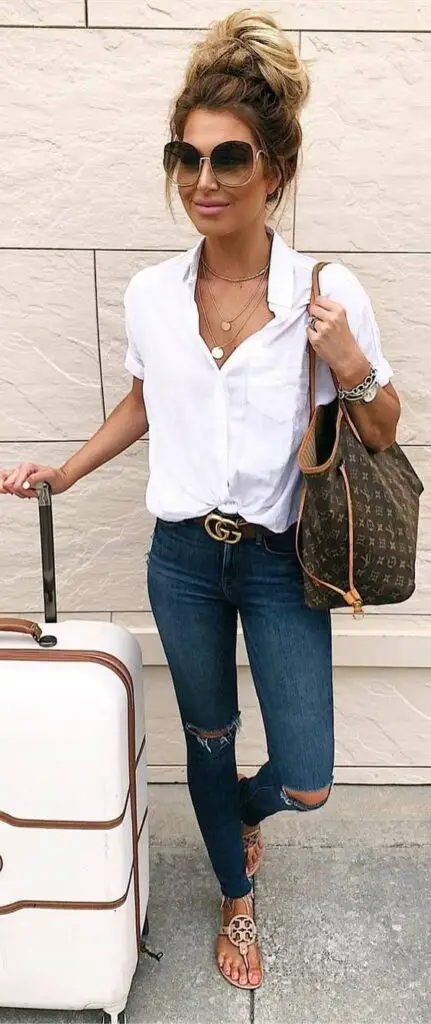 comfy-travel-outfit-and-white-luggage