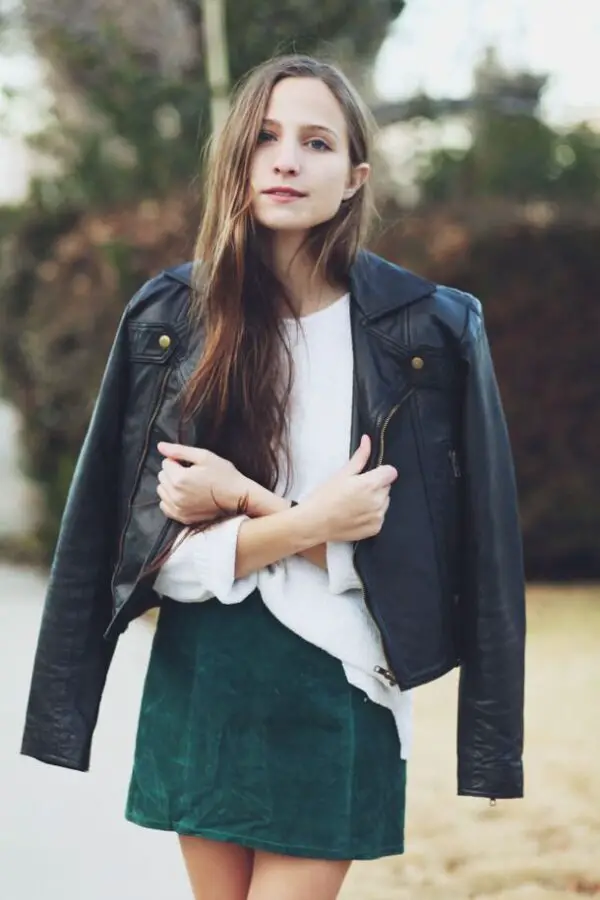corduroy-skirt-in-green-with-leather-jacket