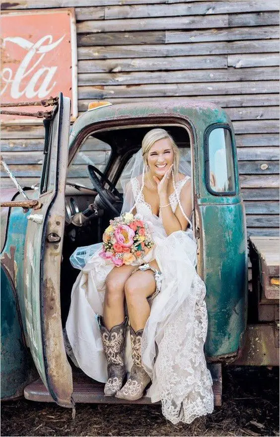country-bride-with-cowboy-boots