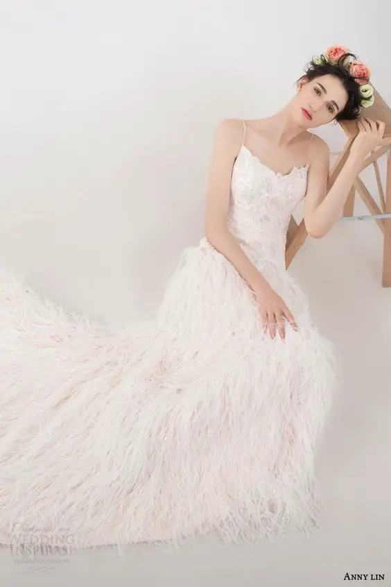 feathery-dress-bridal-look