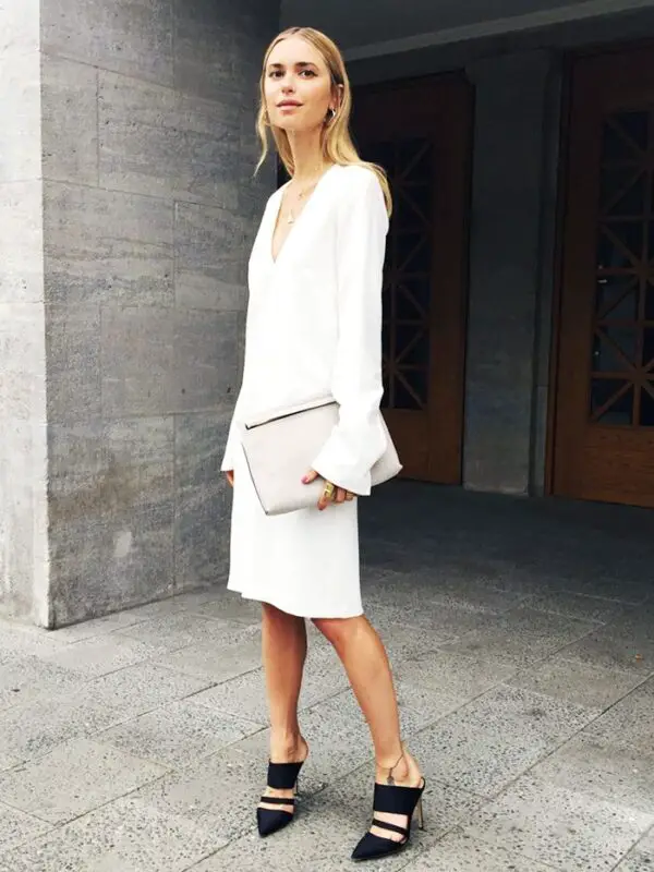 minimalistic-outfit-with-a-clutch