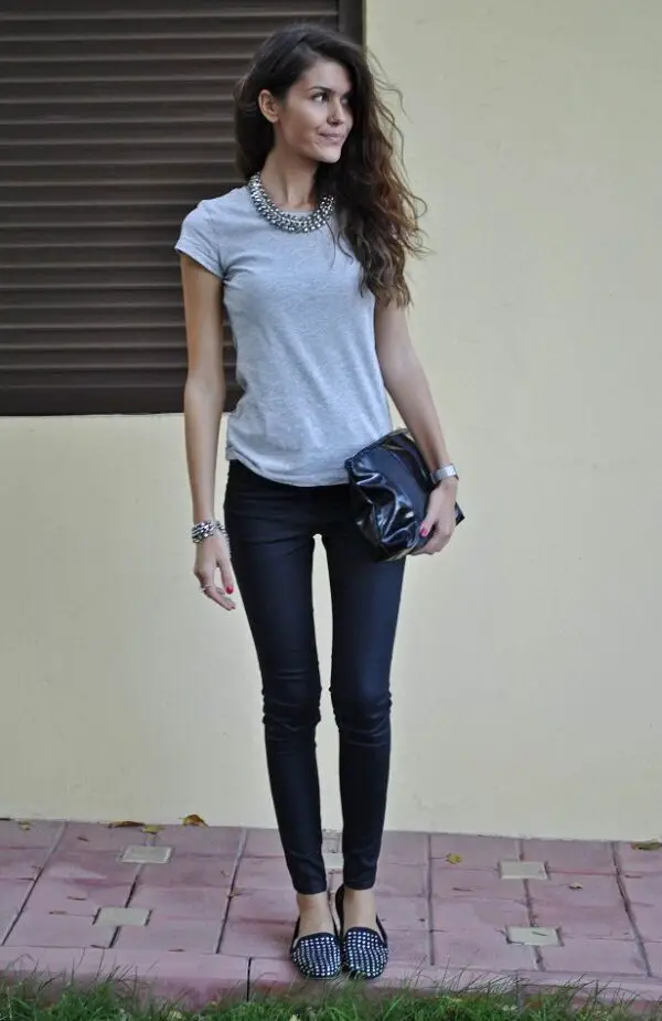 necklace-shirt-and-jeans