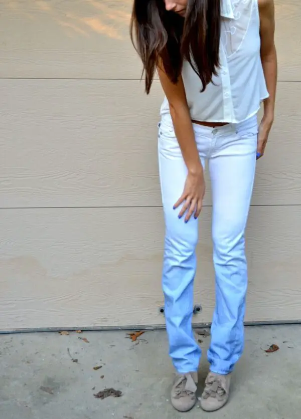 ombre-white-to-blue-outfit