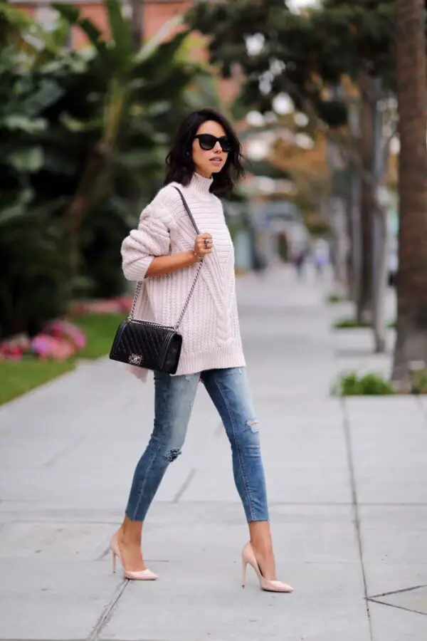 oversized-sweater-and-jeans
