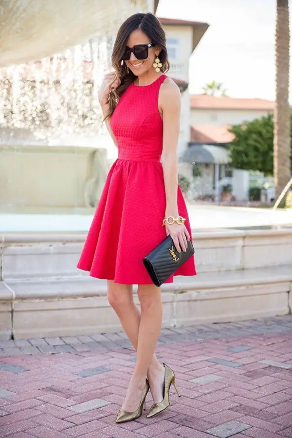 perfect-red-dress-for-the-holidays