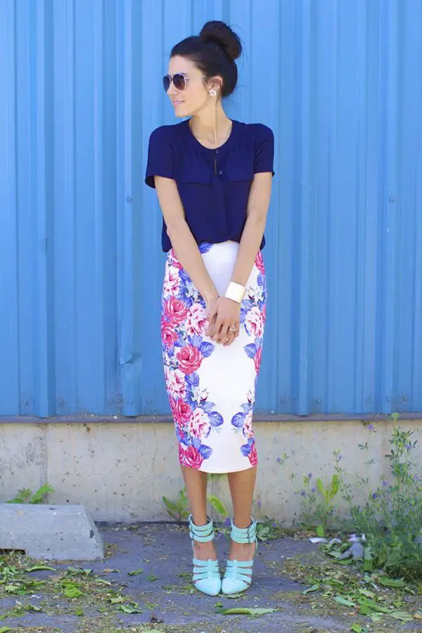 printed-floral-pencil-skirt
