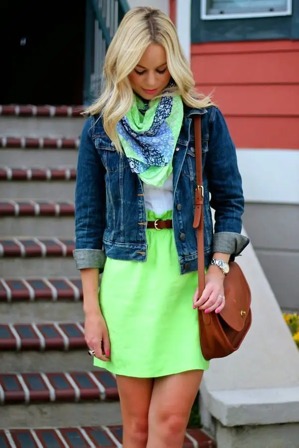 scarf-bright-green