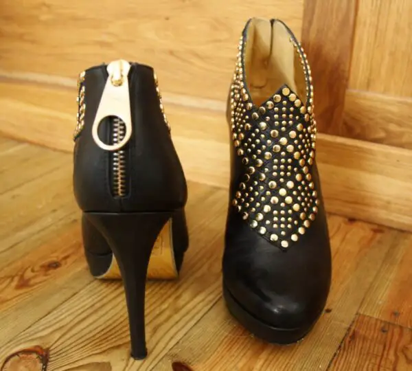 short-ankle-studded-boots